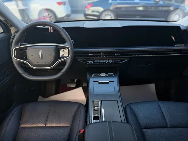 Lincoln Corsair — Фото автомобиля 7