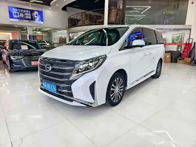 Фотография автомобиля — GAC Trumpchi M8