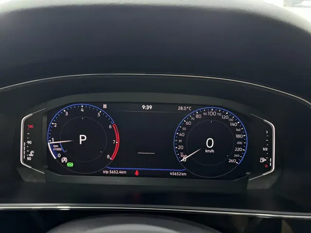 Volkswagen Passat — Фото автомобиля 10
