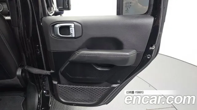 Jeep Wrangler Wrangler (JL) — Фото автомобиля 24