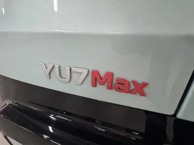 Xiaomi YU7 — Фото автомобиля 11