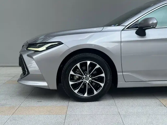 Toyota Avalon — Фото автомобиля 5