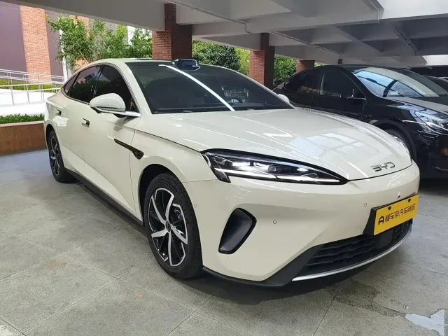 BYD Seal 07 DM-i — Фото автомобиля 6