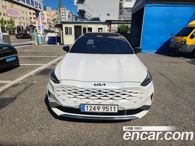 Kia K8 — Фото автомобиля 3