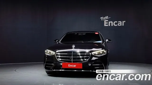 Mercedes-Benz S-Class — Фото автомобиля 3
