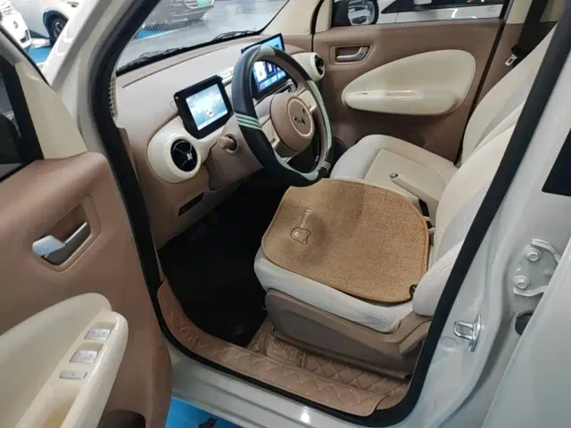 Wuling Hongguang Mini EV — Фото автомобиля 14