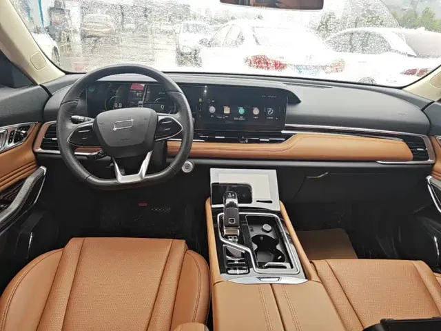 Besturn Bestune T99 2023 2.0T Automatic Premium (8AT) — Фото автомобиля 9