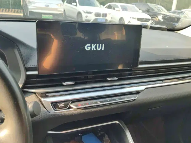 Geely Emgrand — Фото автомобиля 13