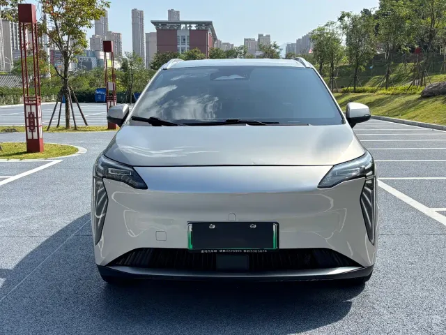 GAC Aion Y — Фото автомобиля 2