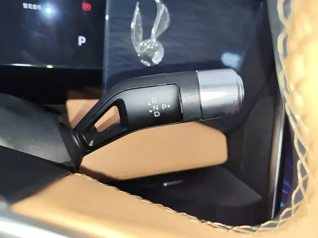 Geely Galaxy L7 — Фото автомобиля 13