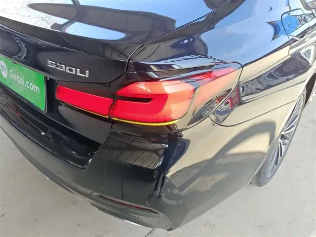 BMW 5 Series — Фото автомобиля 7
