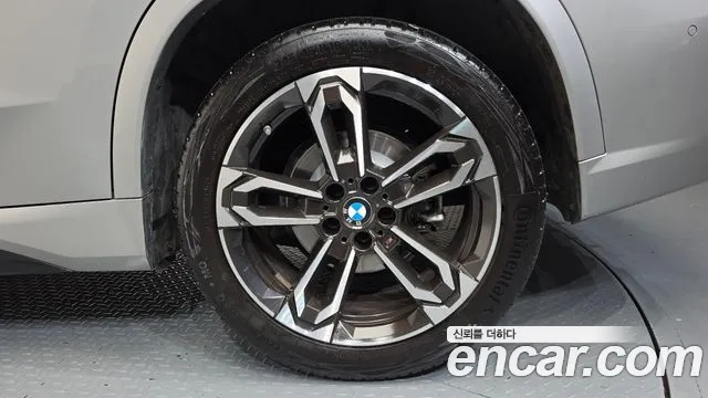 BMW X1 U11 — Фото автомобиля 6
