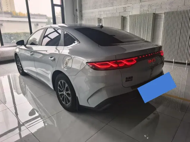 BYD Qin L — Фото автомобиля 4