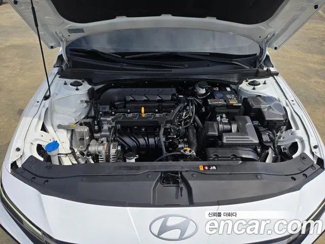 Hyundai Avante CN7 — Фото автомобиля 6