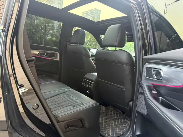 GAC Trumpchi GS8 — Фото автомобиля 8
