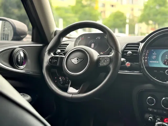 MINI Clubman — Фото автомобиля 16