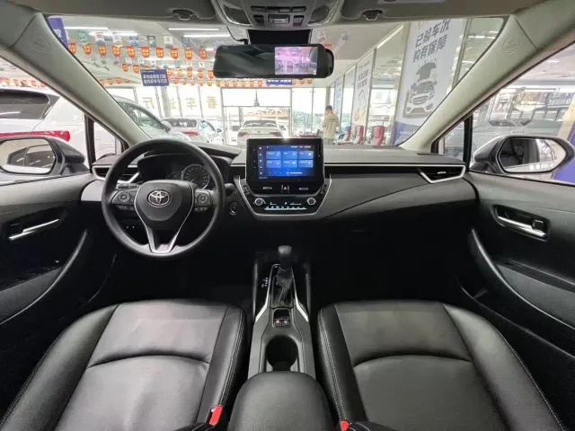 Toyota Corolla — Фото автомобиля 8