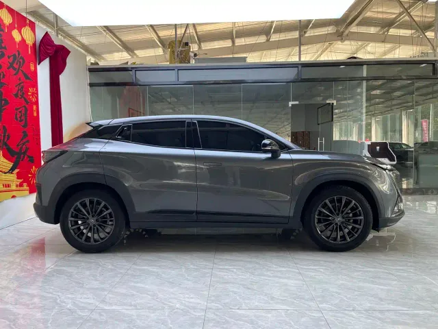Changan UNI-T — Фото автомобиля 6