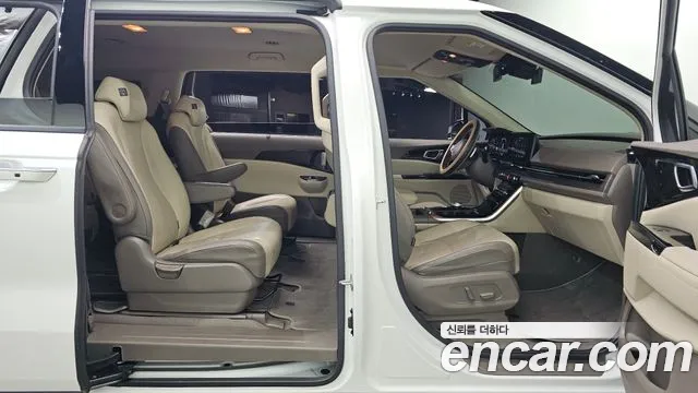 Kia Carnival — Фото автомобиля 18