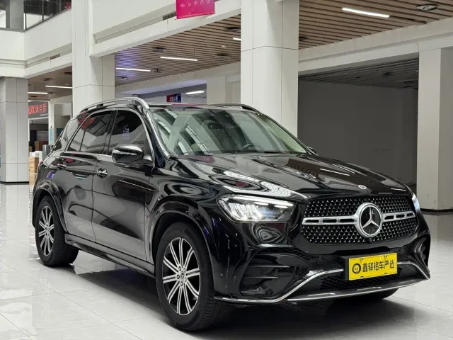 Mercedes-Benz GLE-Class — Фото автомобиля 3