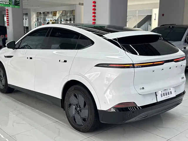 Xpeng G6 — Фото автомобиля 9