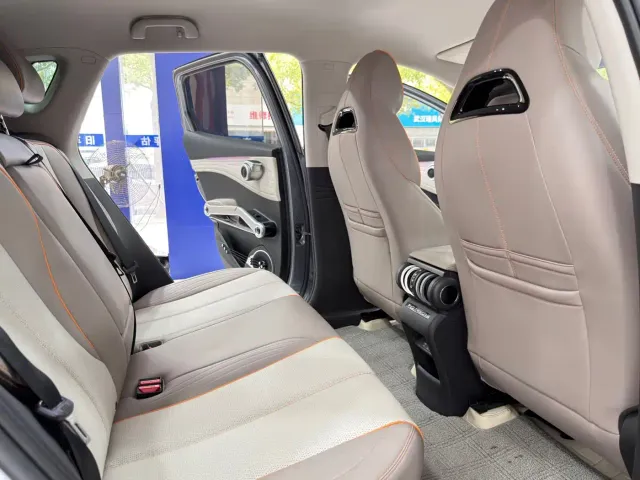 BYD Yuan PLUS — Фото автомобиля 14