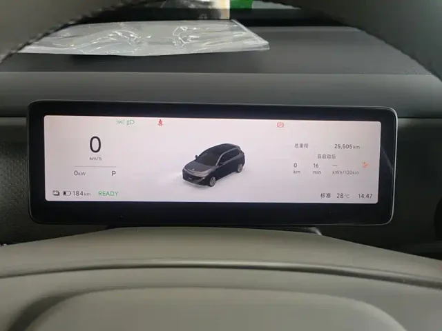 Leapmotor B10 — Фото автомобиля 11
