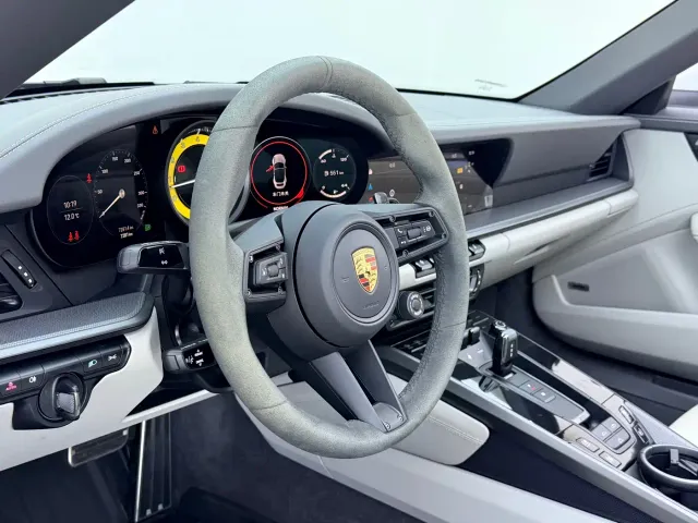 Porsche 911 — Фото автомобиля 9