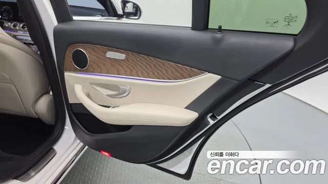 Mercedes-Benz E-Class W213 — Фото автомобиля 14