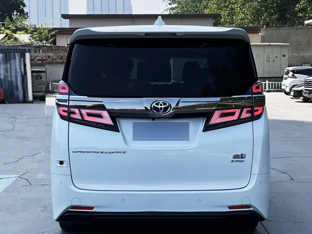 Toyota Vellfire — Фото автомобиля 4