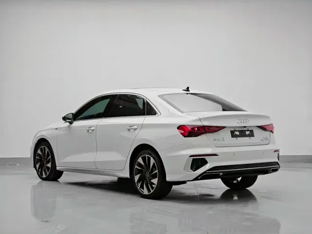 Audi A3 — Фото автомобиля 4