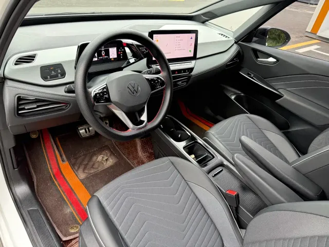 Volkswagen ID.3 — Фото автомобиля 5