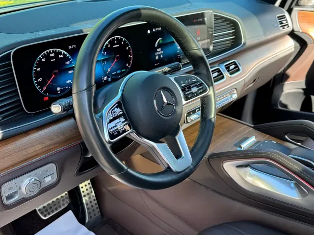 Mercedes-Benz GLS-Class — Фото автомобиля 12