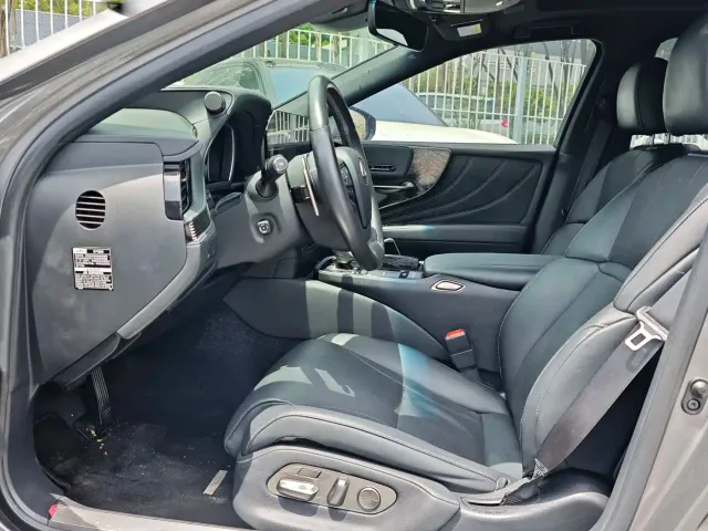 Lexus LS — Фото автомобиля 5