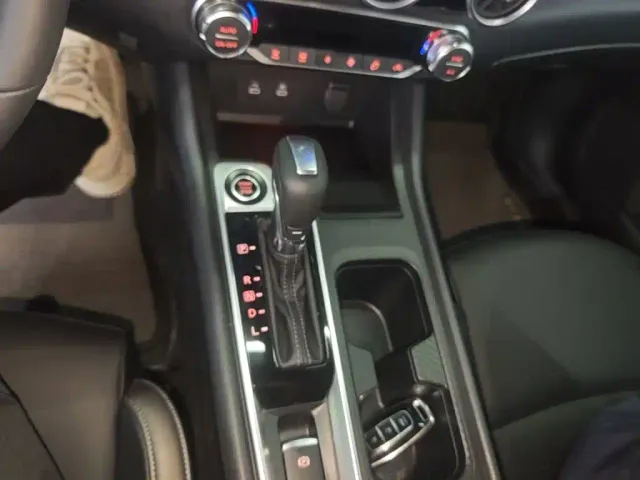 Nissan Sylphy 2023 1.6L CVT Deluxe Edition — Фото автомобиля 13