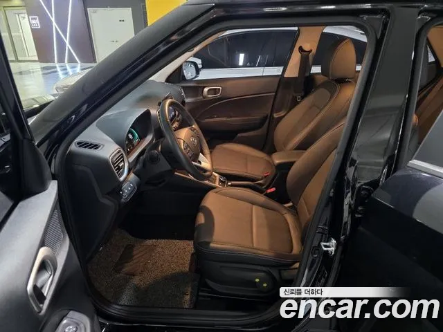 Hyundai Venue — Фото автомобиля 12
