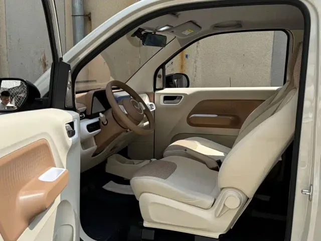 Wuling Hongguang Mini EV — Фото автомобиля 7