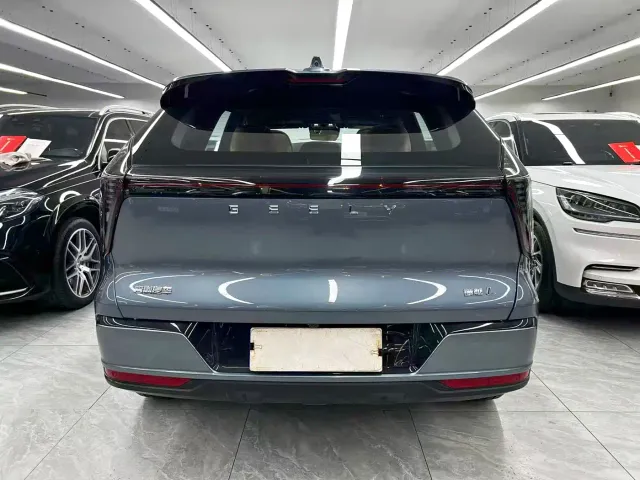 Geely Boyue L — Фото автомобиля 5