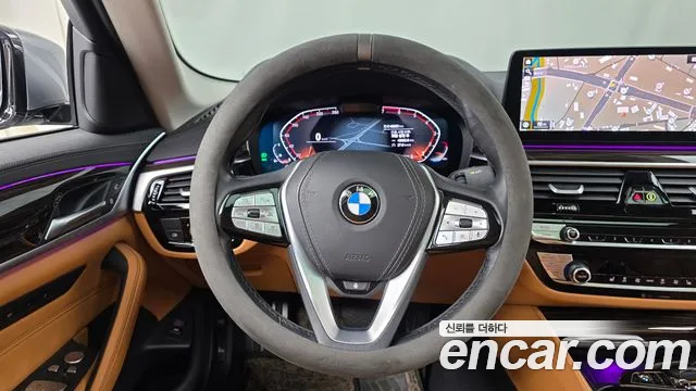 BMW 5 Series G30 — Фото автомобиля 18