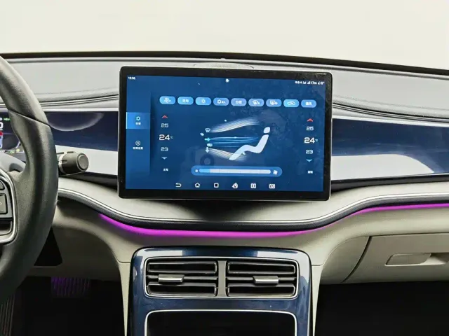 BYD Qin PLUS — Фото автомобиля 12