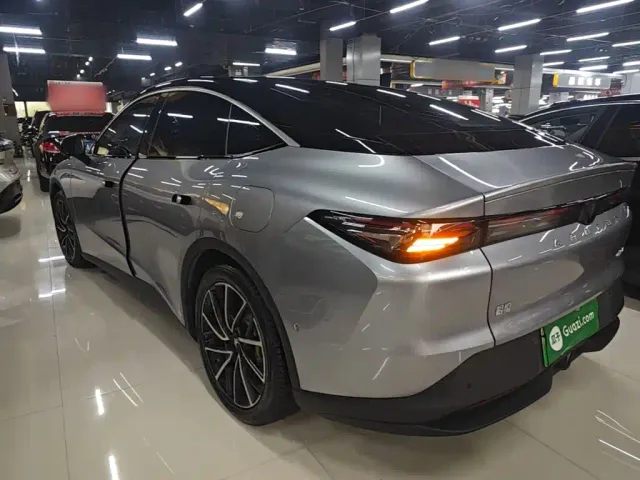 Arcfox Alpha S5 — Фото автомобиля 4