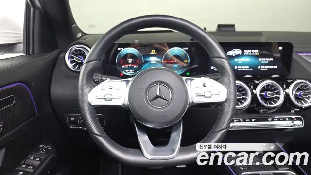 Mercedes-Benz EQA — Фото автомобиля 12