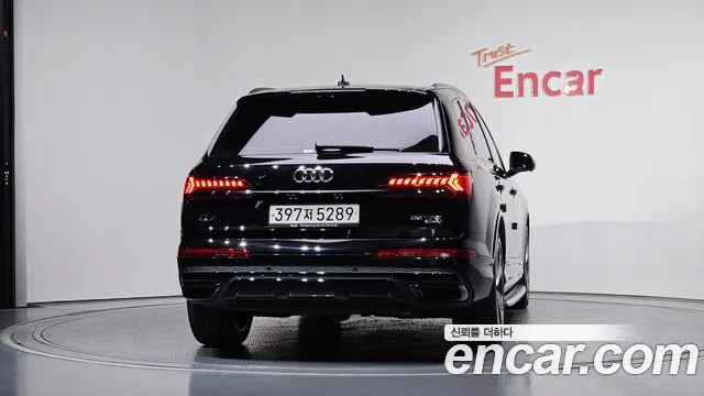 Audi Q7 55 TFSI quattro Premium — Фото автомобиля 3