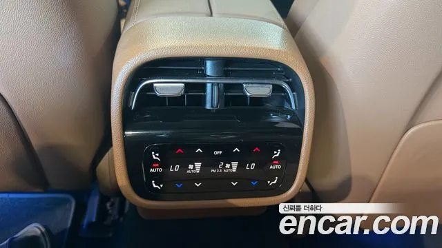 Mercedes-Benz E-Class — Фото автомобиля 19