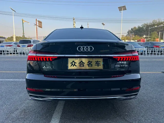 Audi A6L — Фото автомобиля 4