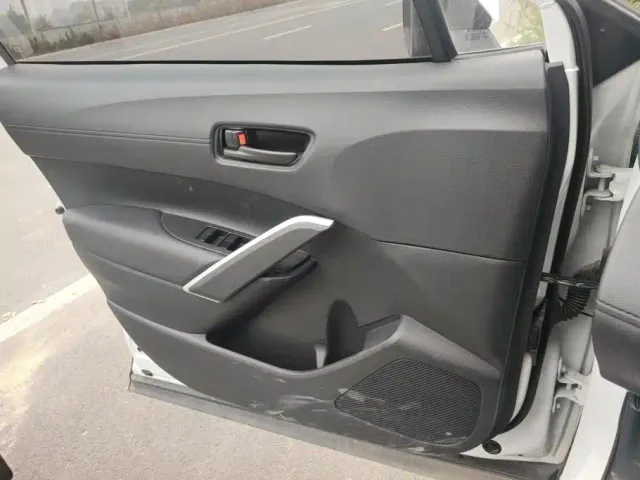 Toyota Corolla Cross — Фото автомобиля 7