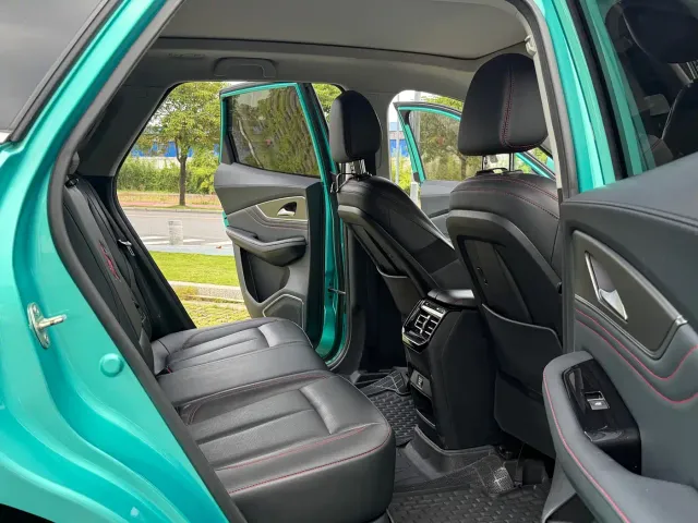 Forthing T5 Evo — Фото автомобиля 8
