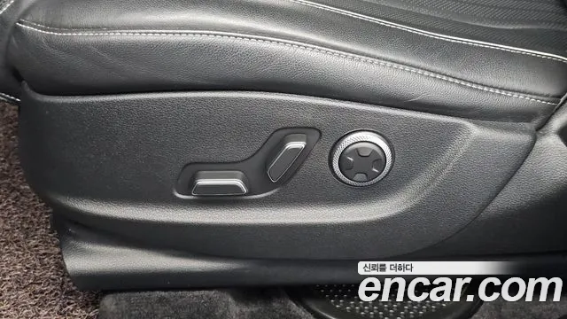 Genesis GV80 — Фото автомобиля 16