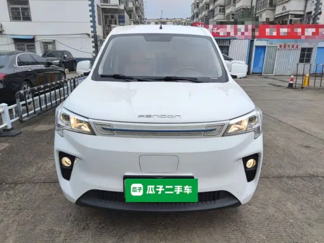 DFSK Fengguang E380 — Фото автомобиля 2