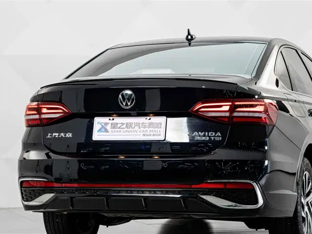 Volkswagen Lavida — Фото автомобиля 7